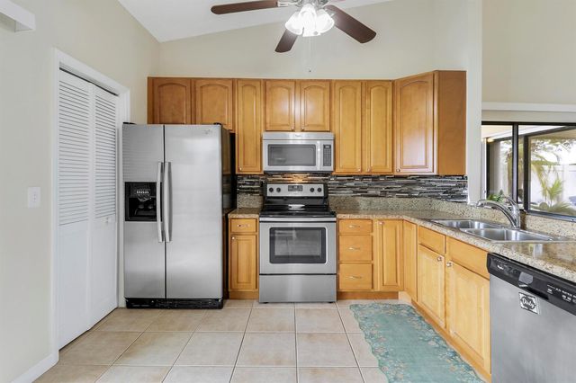 703 Stonewood Court 16c, Jupiter, FL 33458