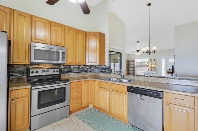 703 Stonewood Court 16c, Jupiter, FL 33458