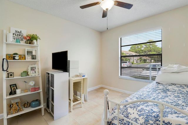 703 Stonewood Court 16c, Jupiter, FL 33458