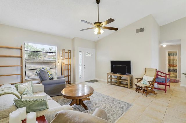 703 Stonewood Court 16c, Jupiter, FL 33458