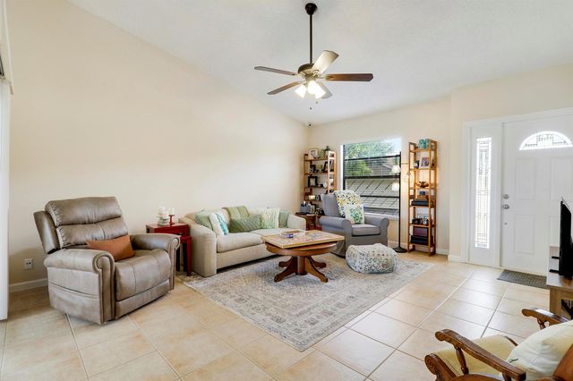 703 Stonewood Court 16c, Jupiter, FL 33458