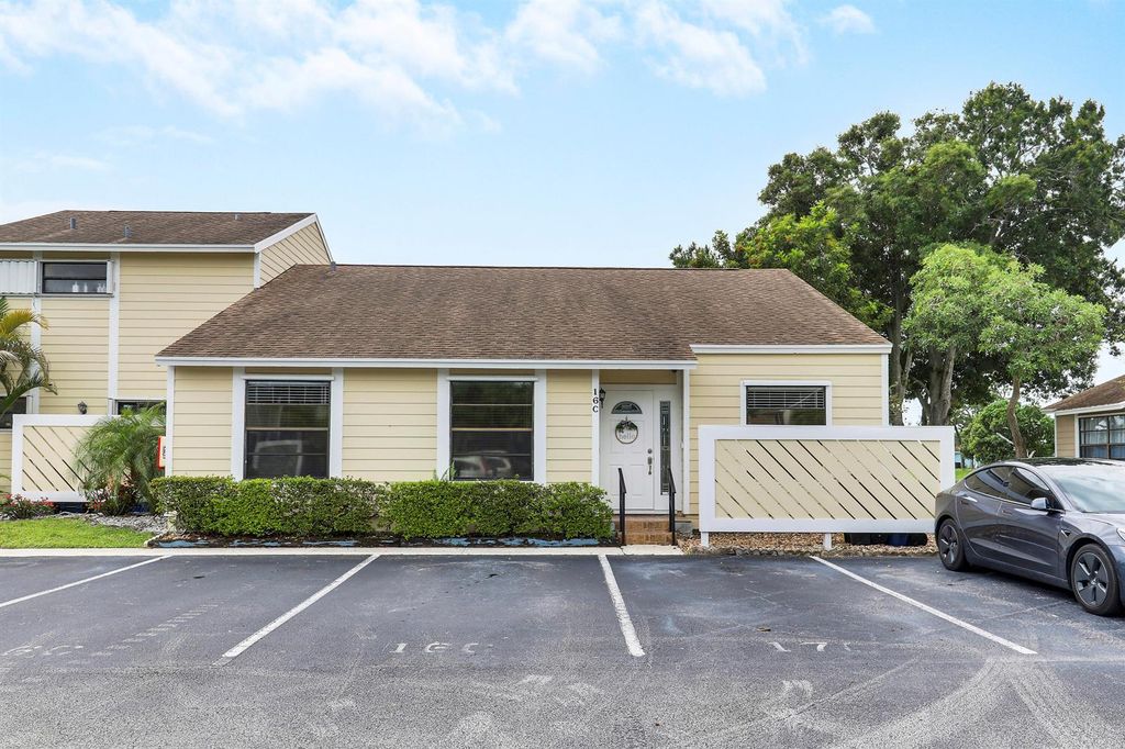703 Stonewood Court 16c, Jupiter, FL 33458