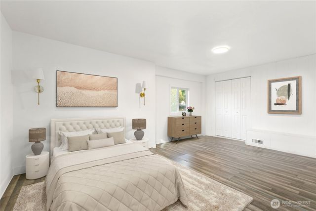 19504 3rd Avenue S, Des Moines, WA 98148