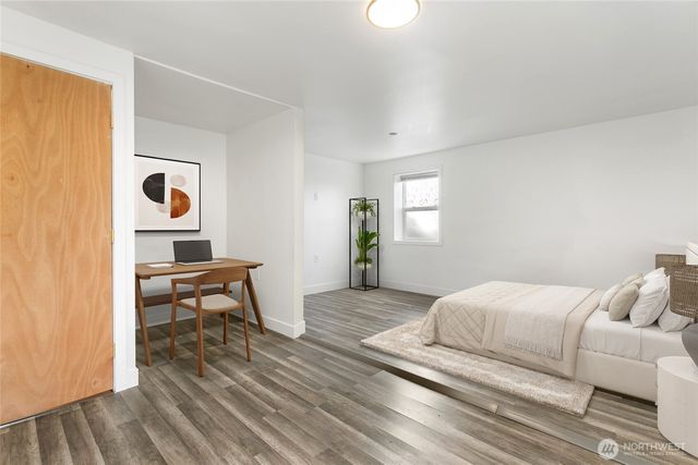 19504 3rd Avenue S, Des Moines, WA 98148