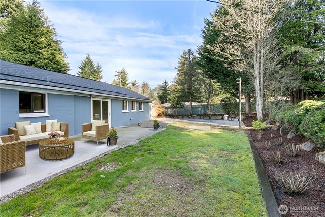 19504 3rd Avenue S, Des Moines, WA 98148