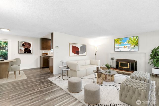 19504 3rd Avenue S, Des Moines, WA 98148