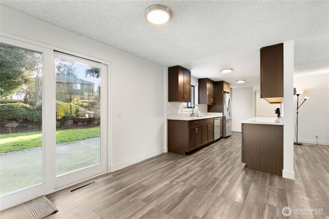 19504 3rd Avenue S, Des Moines, WA 98148