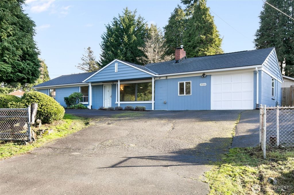 19504 3rd Avenue S, Des Moines, WA 98148