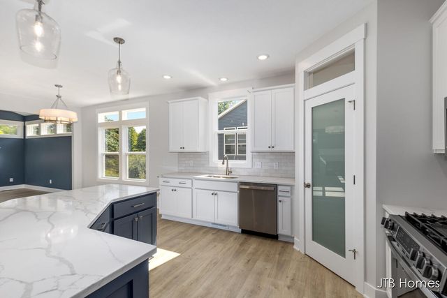 5460 Albright Avenue SW 47, Grandville, MI 49418