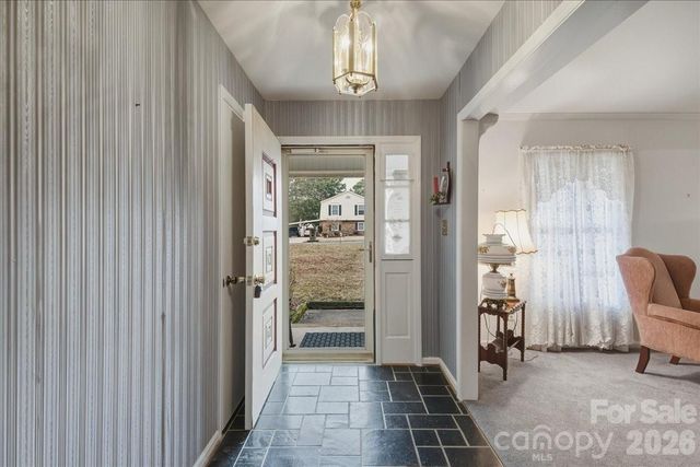 10925 Osprey Drive, Charlotte, NC 28226