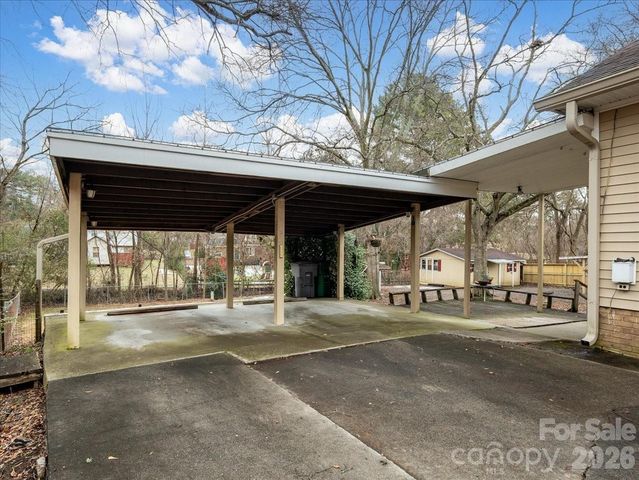 10925 Osprey Drive, Charlotte, NC 28226