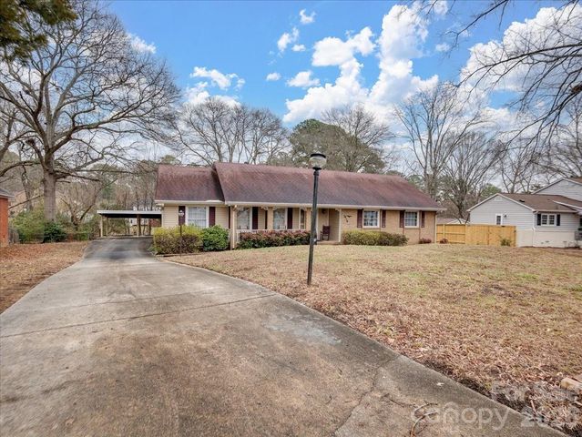 10925 Osprey Drive, Charlotte, NC 28226