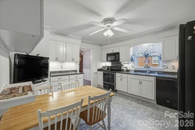 10925 Osprey Drive, Charlotte, NC 28226