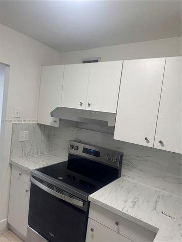 1875 W 56th St 109, Hialeah, FL 33012