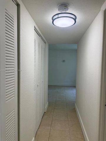 1875 W 56th St 109, Hialeah, FL 33012