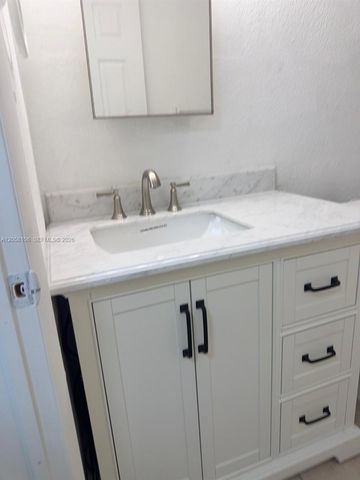 1875 W 56th St 109, Hialeah, FL 33012