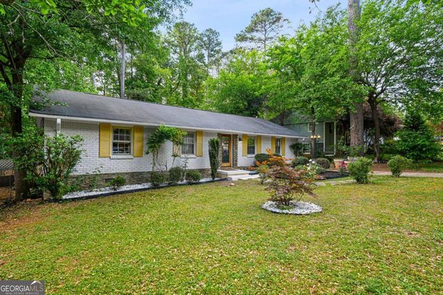 2570 Spring Drive SE, Smyrna, GA 30080