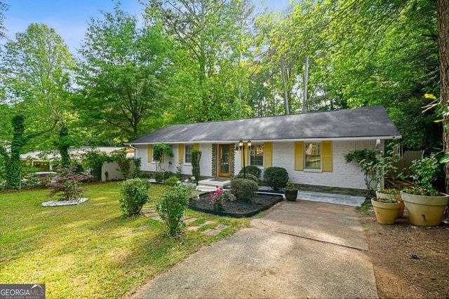 2570 Spring Drive SE, Smyrna, GA 30080