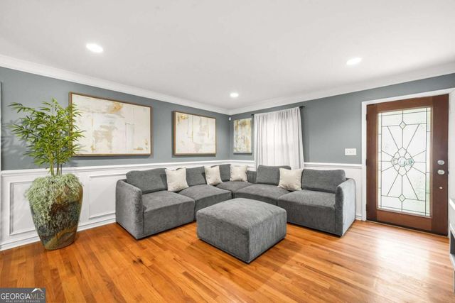 2570 Spring Drive SE, Smyrna, GA 30080