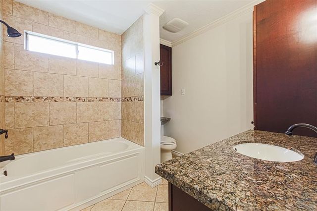 17106 Summer Hollow Drive, Sugar Land, TX 77498