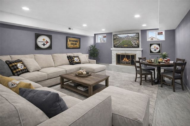 3586 South Park Road, Bethel Park, PA 15102