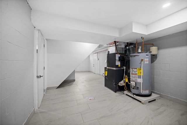 3586 South Park Road, Bethel Park, PA 15102