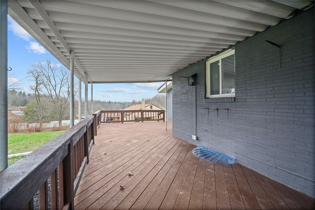 3586 South Park Road, Bethel Park, PA 15102