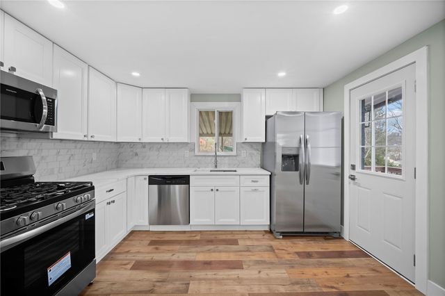 3586 South Park Road, Bethel Park, PA 15102