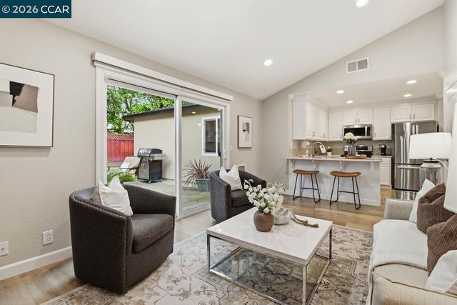 3068 Montevideo Dr, San Ramon, CA 94583