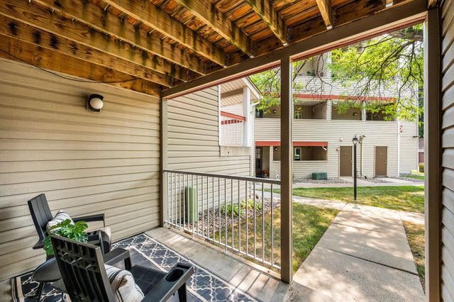 350 Shelard Parkway 106, Saint Louis Park, MN 55426