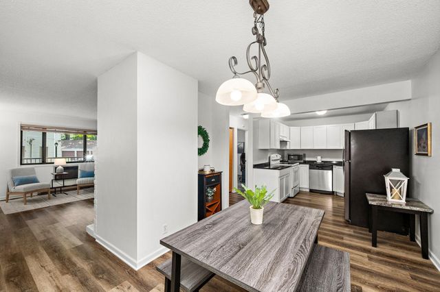 350 Shelard Parkway 106, Saint Louis Park, MN 55426