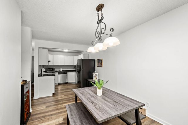 350 Shelard Parkway 106, Saint Louis Park, MN 55426