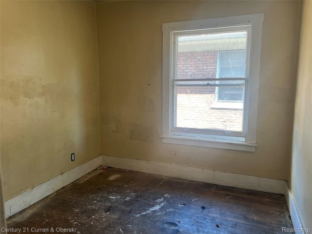 47 W Arizona Street, Detroit, MI 48203