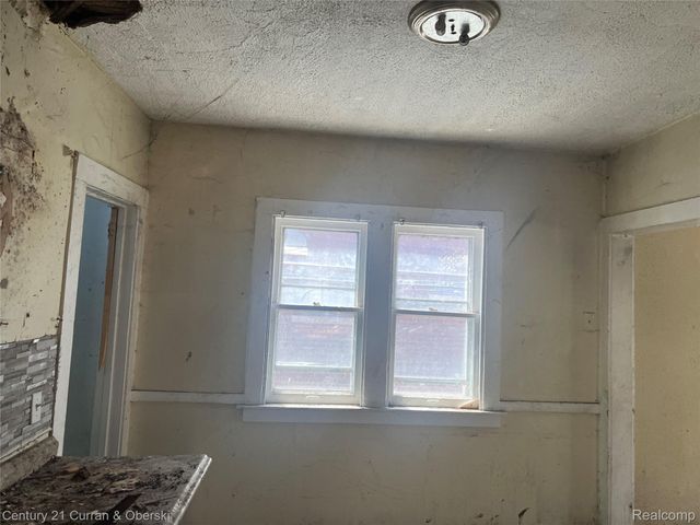 47 W Arizona Street, Detroit, MI 48203