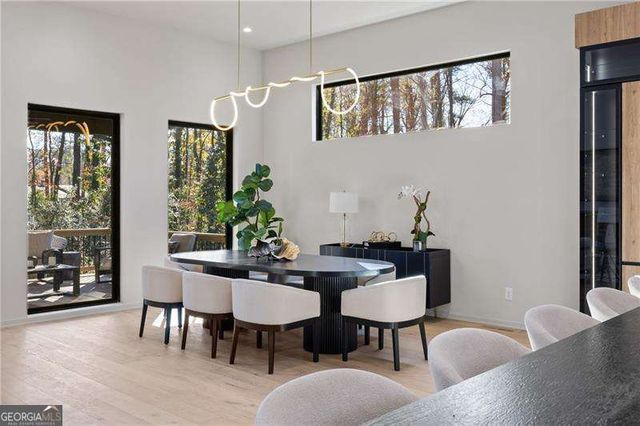 633 Pauley Place, Sandy Springs, GA 30328