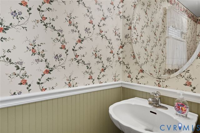 3420 Osborne Rd, Chester, VA 23831