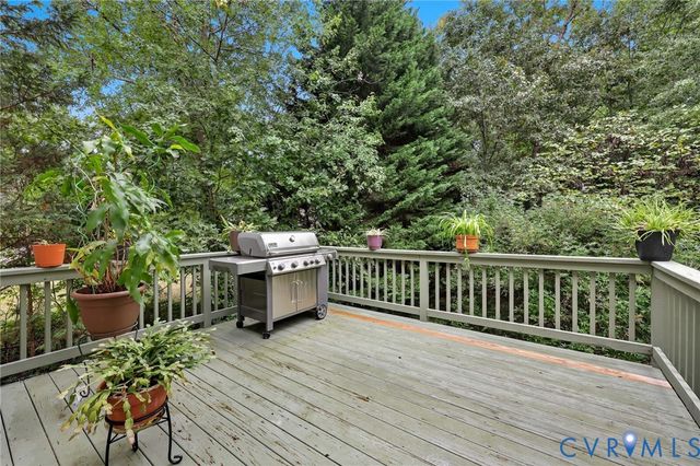 3420 Osborne Rd, Chester, VA 23831