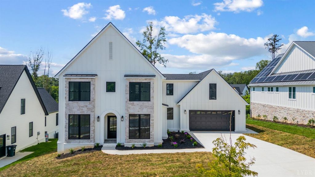 917 Elmwood Avenue, Lynchburg, VA 24503