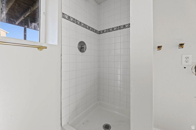 936 N 580 E, Tooele, UT 84074