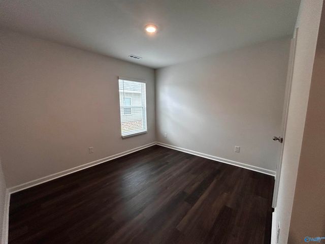 9946 Sequoyah Cove Drive SE, Owens Cross Roads, AL 35763