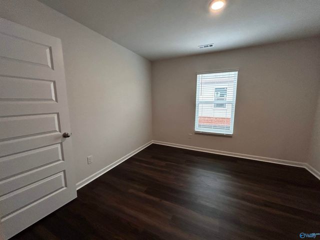 9946 Sequoyah Cove Drive SE, Owens Cross Roads, AL 35763