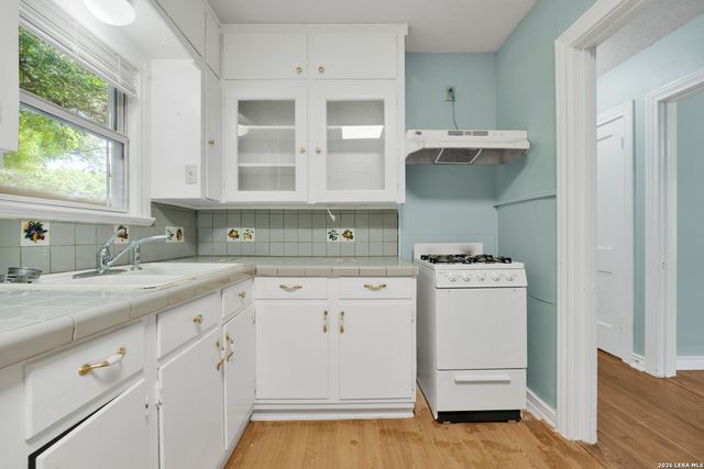 317 Frost St, San Antonio, TX 78201