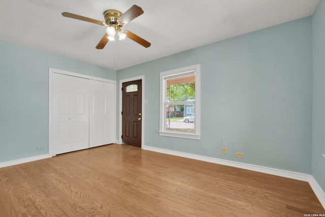 317 Frost St, San Antonio, TX 78201