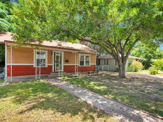 317 Frost St, San Antonio, TX 78201