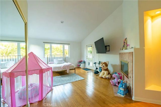 9240 Encino, Northridge, CA 91325