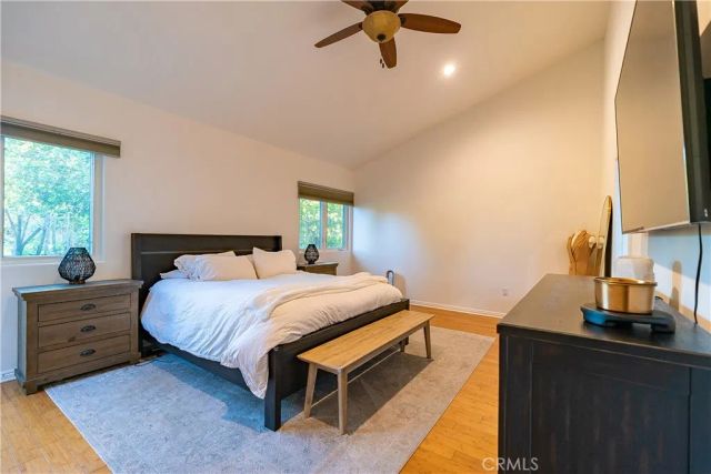 9240 Encino, Northridge, CA 91325