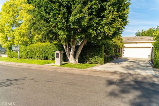 9240 Encino, Northridge, CA 91325