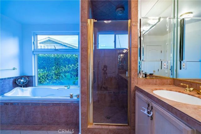 9240 Encino, Northridge, CA 91325