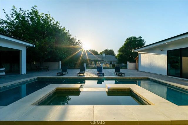 9240 Encino, Northridge, CA 91325