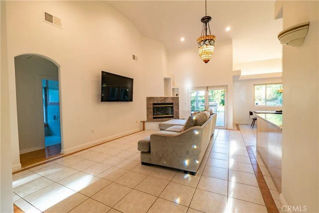 9240 Encino, Northridge, CA 91325